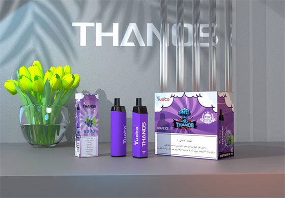 Typ C Akumulator Yuoto Thanos 5000 Zaciągnięć Jednorazowy Vape 14 ml E Płyn 650 mAh