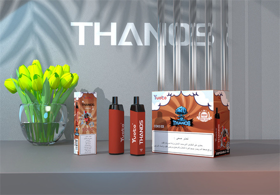 Typ C Akumulator Yuoto Thanos 5000 Zaciągnięć Jednorazowy Vape 14 ml E Płyn 650 mAh